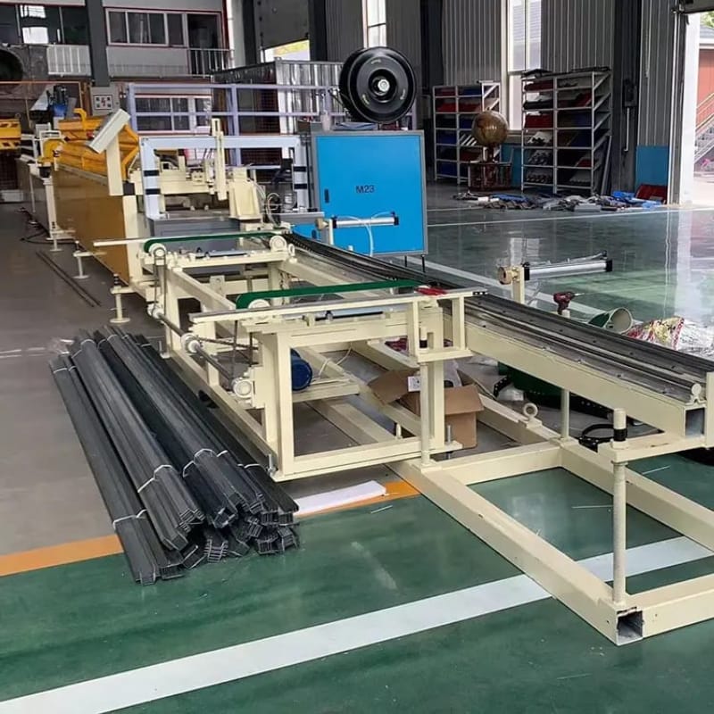 高速全自動(dòng)隔墻龍骨設(shè)備生產(chǎn)線