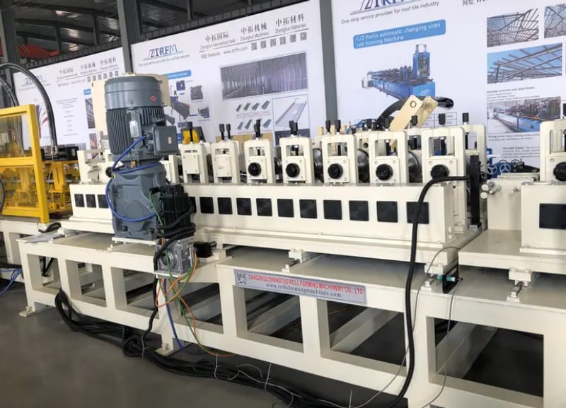 高速全自動(dòng)隔墻龍骨設(shè)備生產(chǎn)線