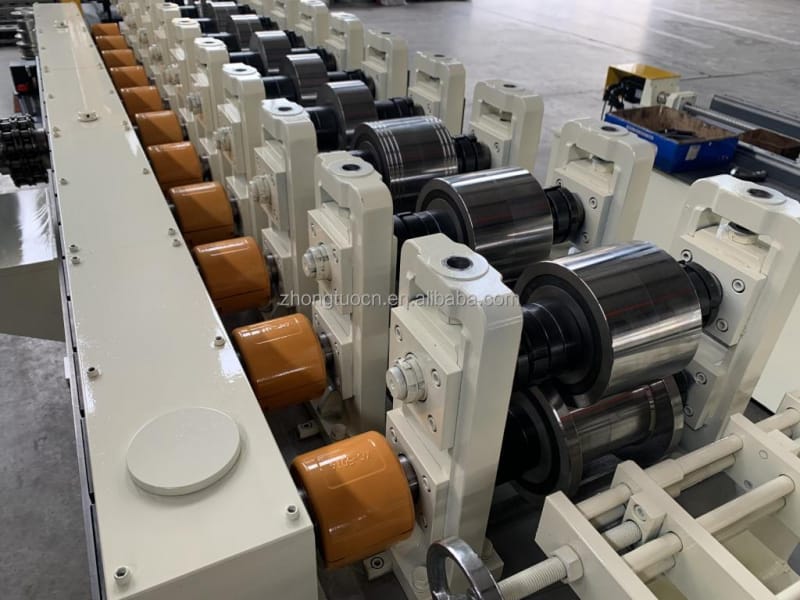 高速全自動(dòng)隔墻龍骨設(shè)備生產(chǎn)線