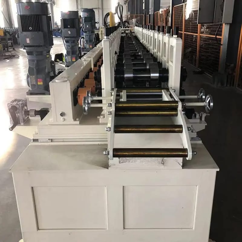 高速全自動(dòng)隔墻龍骨設(shè)備生產(chǎn)線