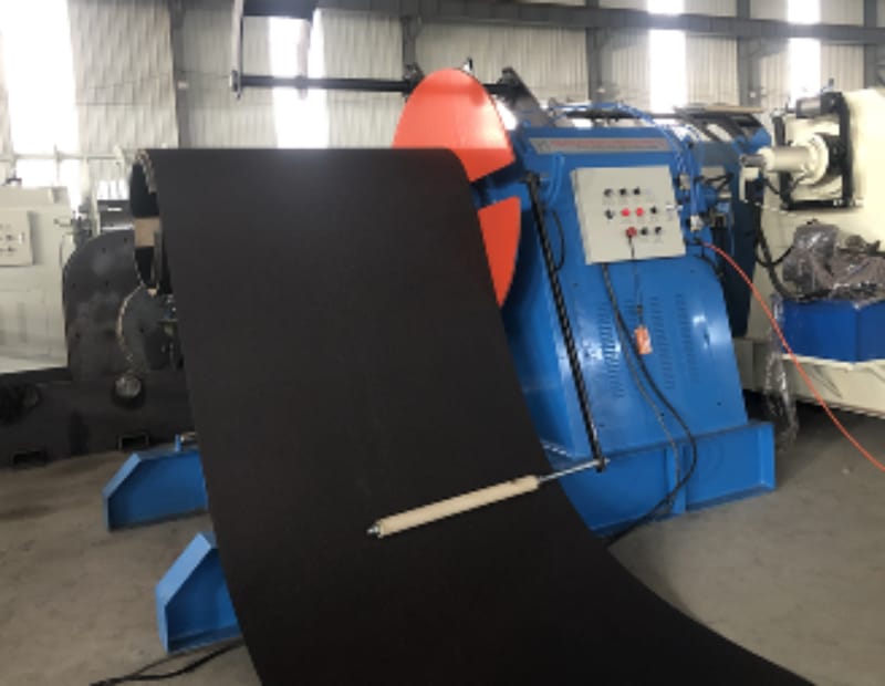 仿古琉璃瓦壓瓦機(jī)設(shè)備 仿古琉璃瓦壓瓦機(jī)設(shè)備