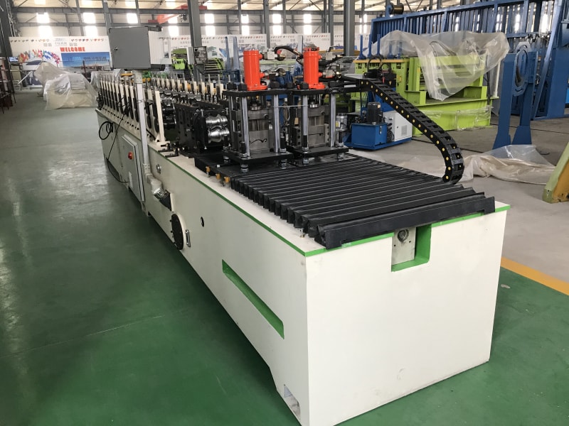 金屬卷簾門成型機 金屬卷簾門成型機