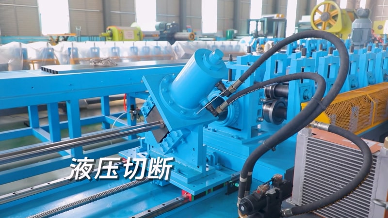 出口南非地區-小貨架橫梁成型機 出口南非地區-小貨架橫梁成型機