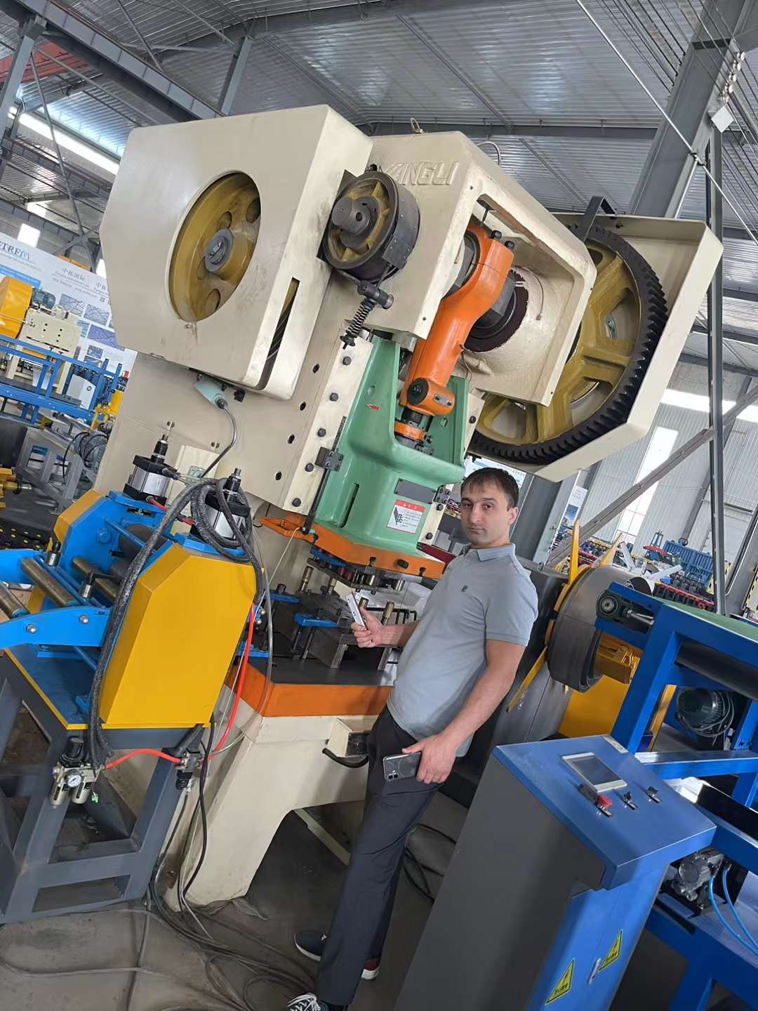 熱烈歡迎哈薩克斯坦國外客戶來訪中拓冷彎，共創輝煌新篇章