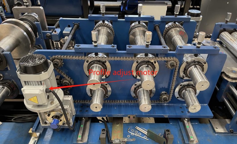 巴西客戶全自動PLC觸摸屏尺寸可調節CZ型鋼設備 巴西客戶全自動PLC觸摸屏尺寸可調節CZ型鋼設備