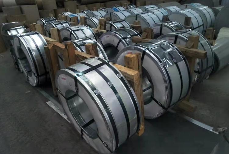 適用于 0.4 毫米至 5.0 毫米厚度的高速高精度金屬縱剪切生產線 適用于 0.4 毫米至 5.0 毫米厚度的高速高精度金屬縱剪切生產線