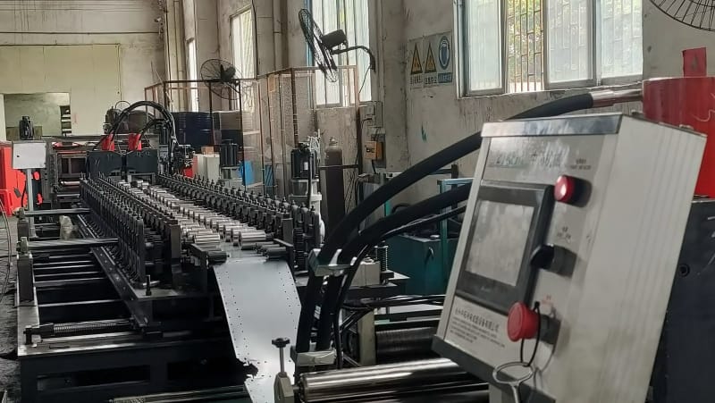 專用貨架托盤成型機(jī)生產(chǎn)設(shè)備 專用貨架托盤成型機(jī)生產(chǎn)設(shè)備