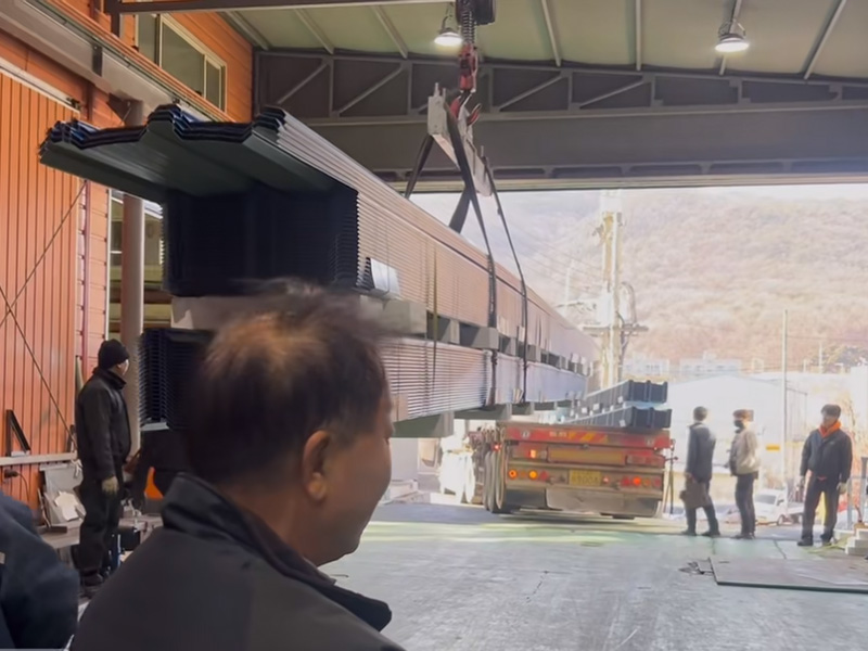 跳出 “內卷” 漩渦!中拓冷彎聯合韓方研發光伏屋面板型,邁向綠色能源新時代 跳出 “內卷” 漩渦!中拓冷彎聯合韓方研發光伏屋面板型,邁向綠色能源新時代