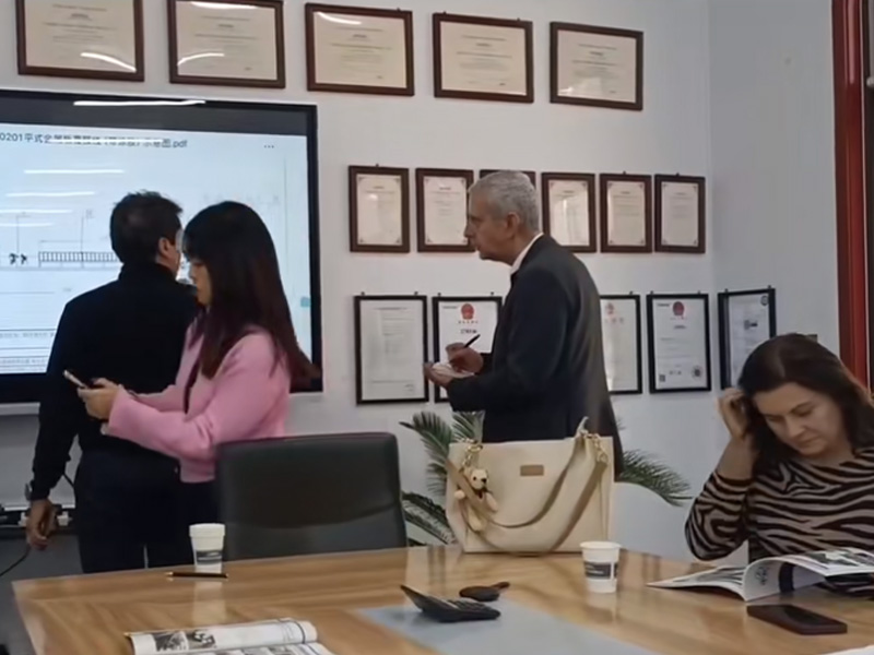 2025中拓冷彎開年大捷！新年新征程中拓冷彎門框機(jī)敲開西班牙市場(chǎng)大門