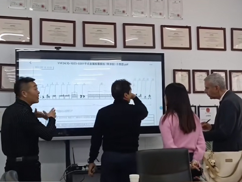 2025中拓冷彎開年大捷！新年新征程中拓冷彎門框機敲開西班牙市場大門