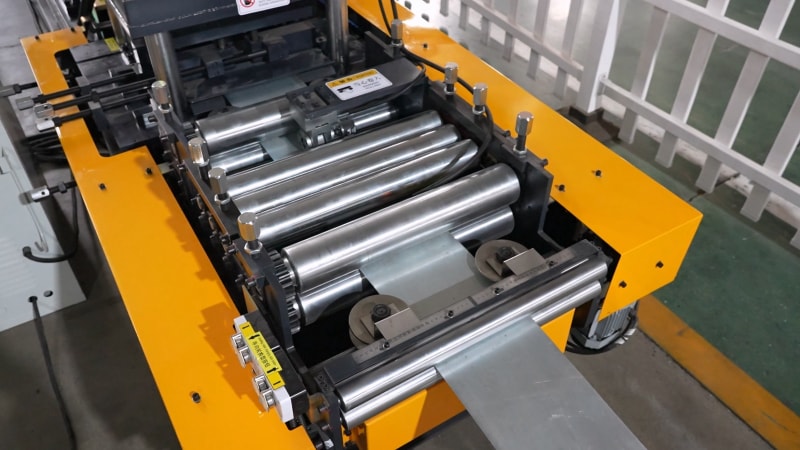 輕質+智能操作:冷彎型鋼領域的革新之作,中拓冷彎印度帽子型型鋼機,一站式生產解決方案:解析中拓冷彎印度帽子型型鋼機的核心優勢 輕質+智能操作:冷彎型鋼領域的革新之作,中拓冷彎印度帽子型型鋼機,一站式生產解決方案:解析中拓冷彎印度帽子型型鋼機的核心優勢