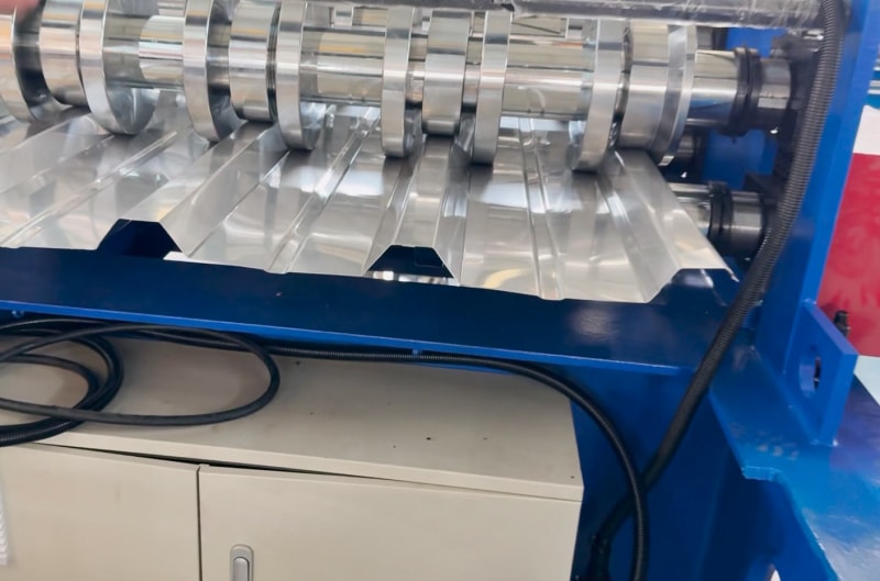 中拓冷彎光伏不銹鋼屋面瓦:科技賦能建筑,助力綠色發展,從功能單一到 “發電 + 防護 + 節能” 中拓冷彎光伏不銹鋼屋面瓦:科技賦能建筑,助力綠色發展,從功能單一到 “發電 + 防護 + 節能”