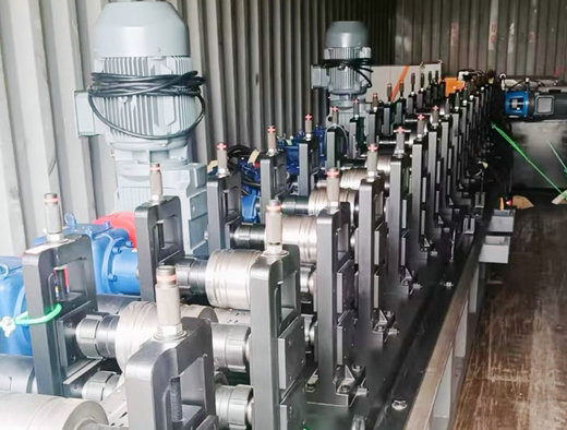 中拓冷彎簽約阿爾及利亞拿下訂單，加拿大、墨西哥、韓國(guó)設(shè)備同步發(fā)運(yùn)，中拓冷彎海外市場(chǎng)再提速：成功簽約拓展業(yè)務(wù)，多批設(shè)備發(fā)運(yùn)全球