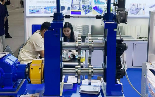 中拓冷彎簽約阿爾及利亞拿下訂單,加拿大、墨西哥、韓國(guó)設(shè)備同步發(fā)運(yùn),中拓冷彎海外市場(chǎng)再提速:成功簽約拓展業(yè)務(wù),多批設(shè)備發(fā)運(yùn)全球 中拓冷彎簽約阿爾及利亞拿下訂單,加拿大、墨西哥、韓國(guó)設(shè)備同步發(fā)運(yùn),中拓冷彎海外市場(chǎng)再提速:成功簽約拓展業(yè)務(wù),多批設(shè)備發(fā)運(yùn)全球