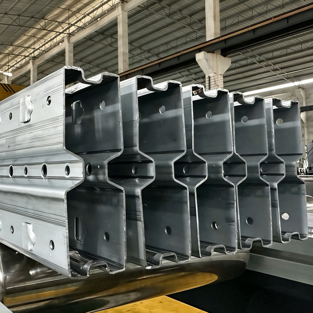 深耕高精度成型技術|SR-M9030 M9雙機架閉口立柱機,倉儲裝備制造優選方案 深耕高精度成型技術|SR-M9030 M9雙機架閉口立柱機,倉儲裝備制造優選方案